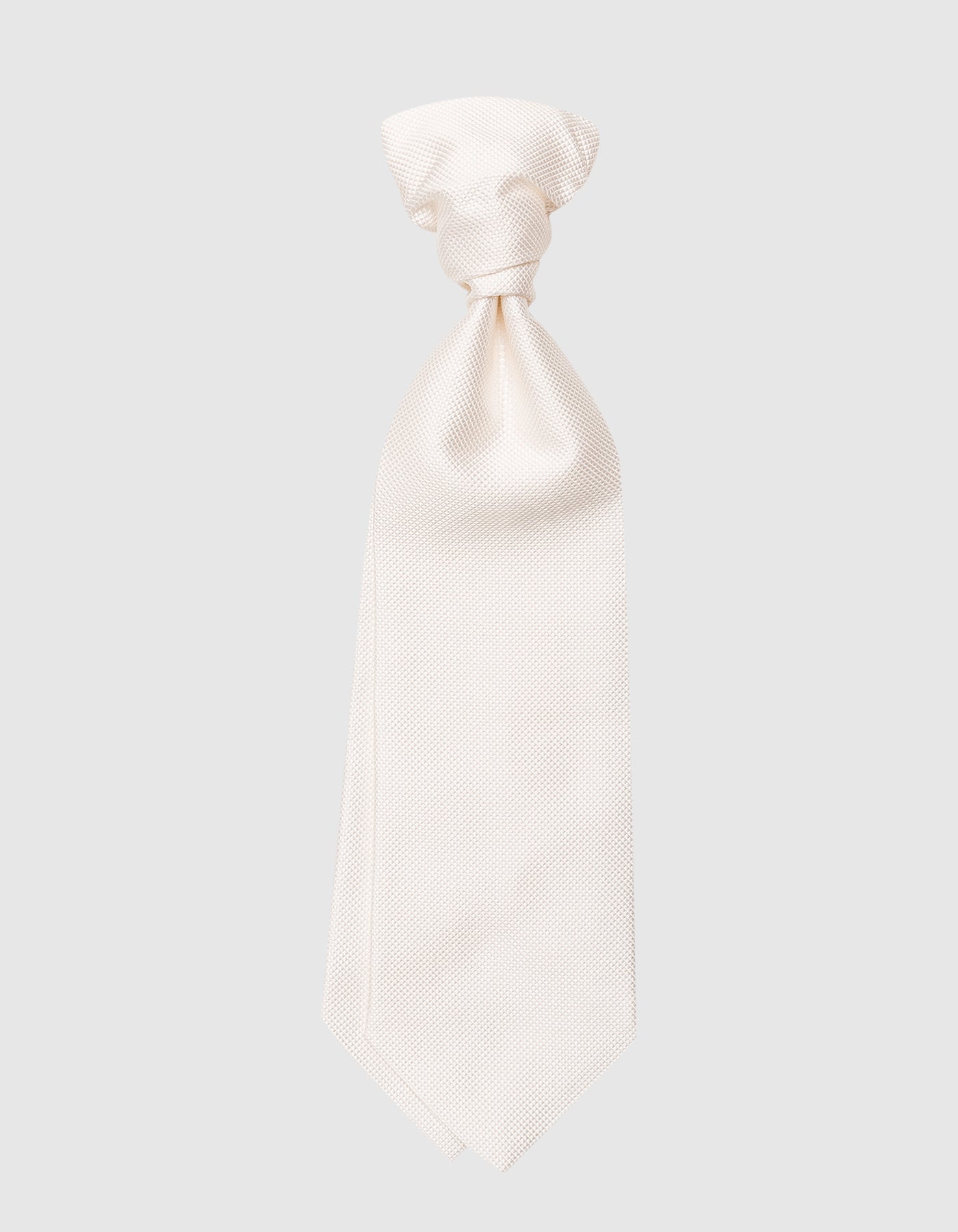 SOMMER FESTIVALS DER GROSSEN AUFTRITTE MIT PLASTRON