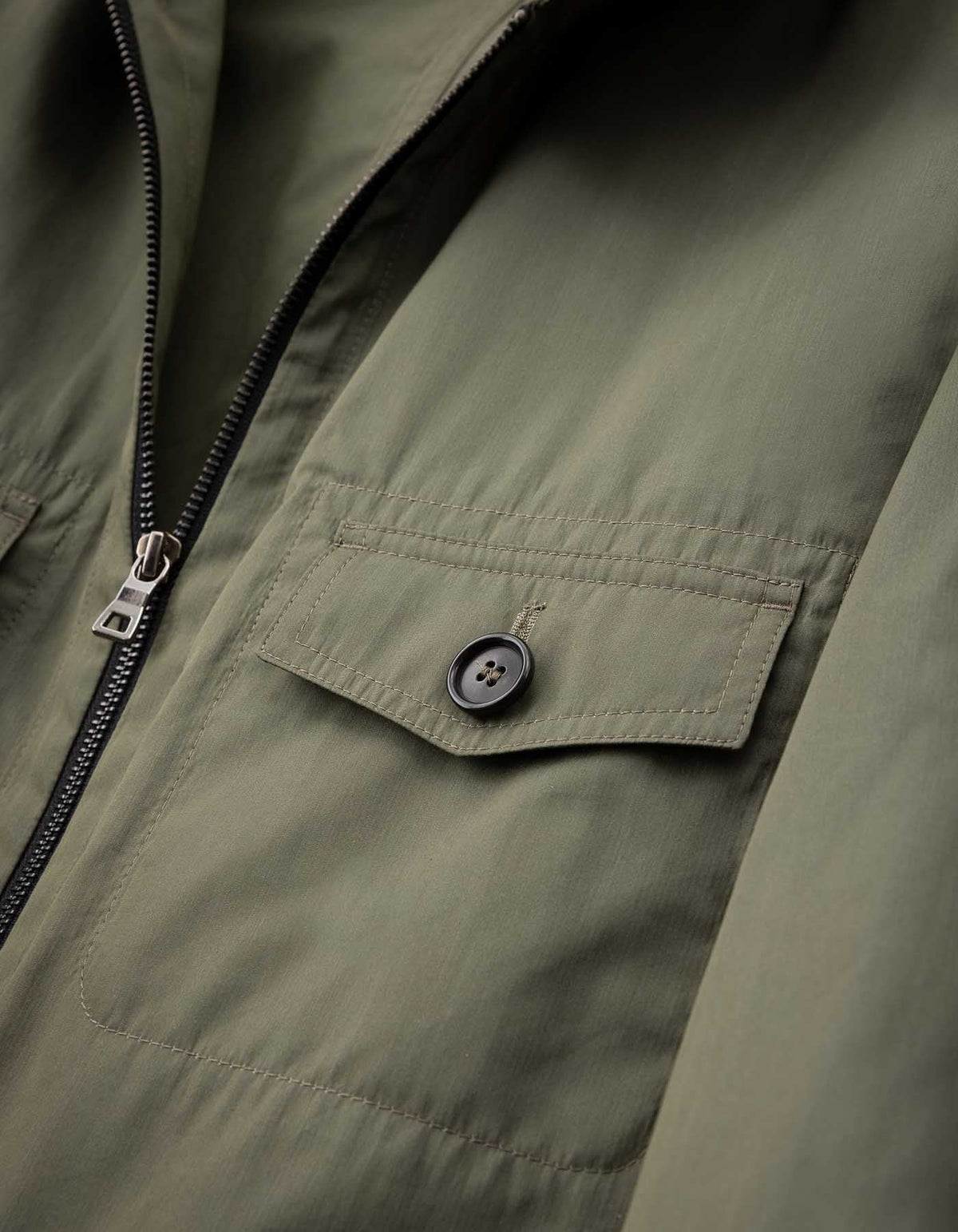SUNDOWNER ON THE NILE. Jacket Green