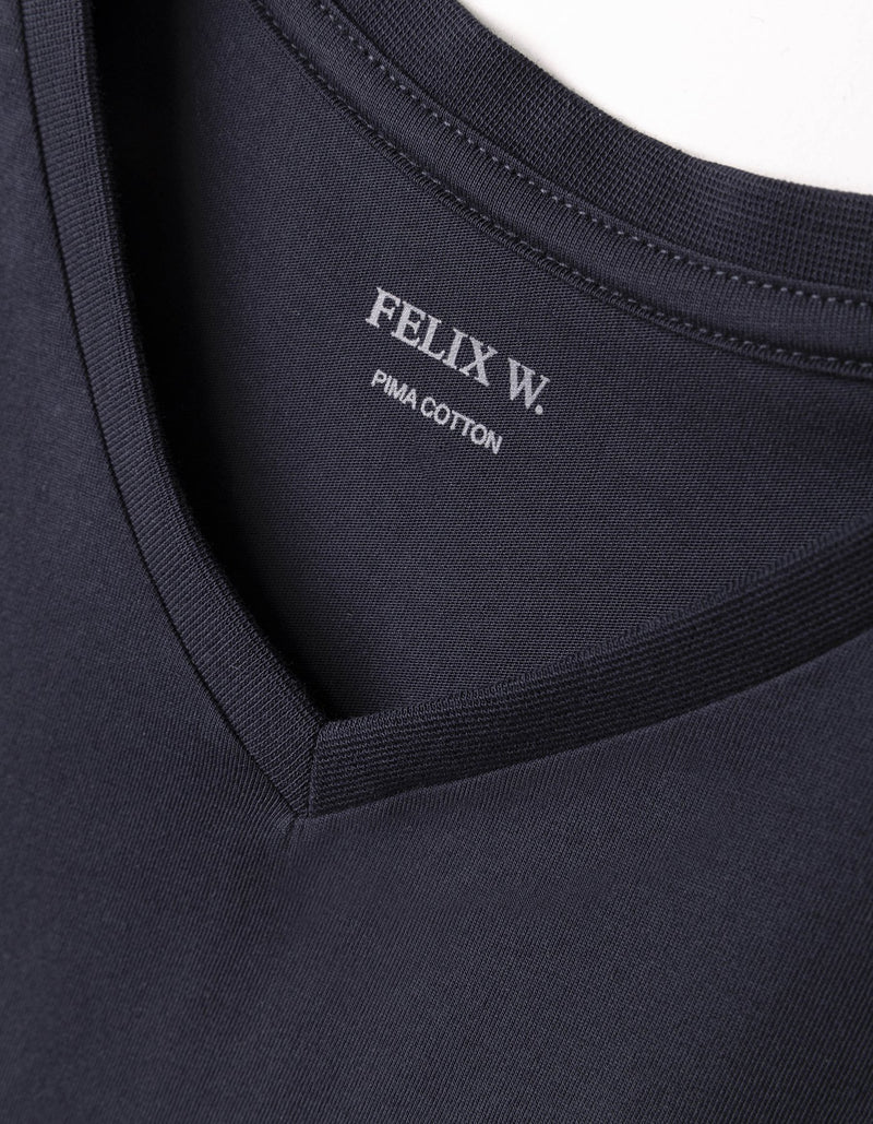 T-Shirt_Pima_Cotton_V_Neck_Dunkelblau_02_Detail_PREVIEW.jpg